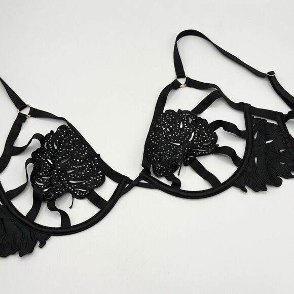 Victoria’s Secret Low Cut Demi - Plant Leaf Strappy Embellishments in Black - US - Picture 1 of 10